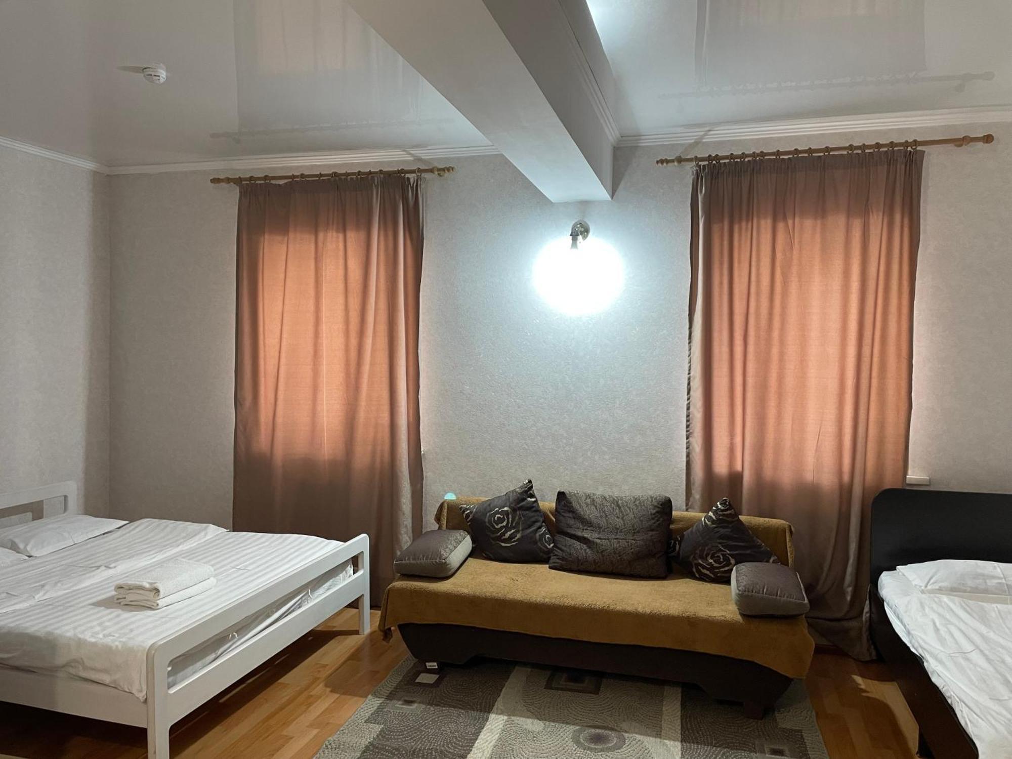 Hostel Fiveseasons Almaty Exteriér fotografie