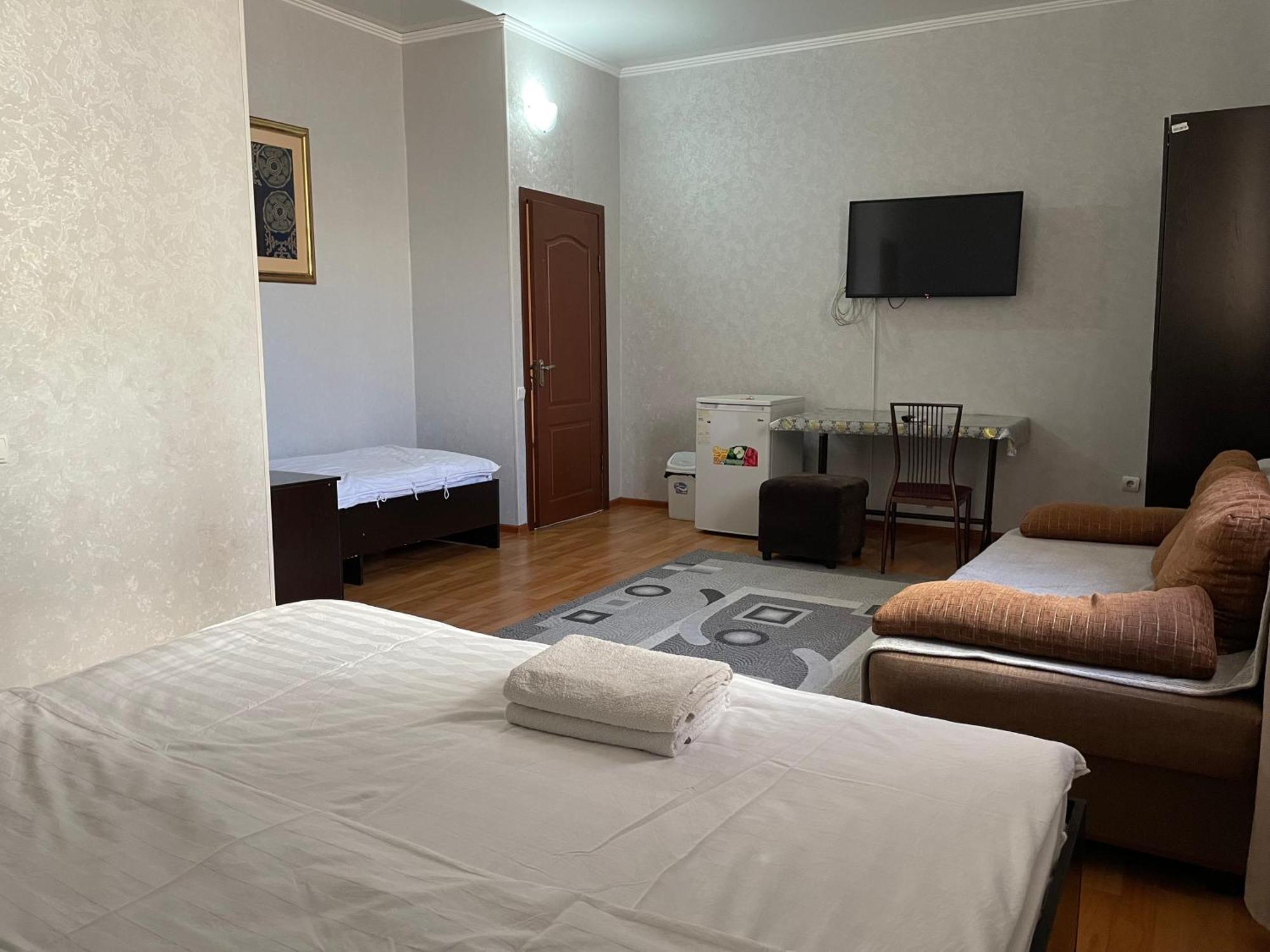 Hostel Fiveseasons Almaty Exteriér fotografie